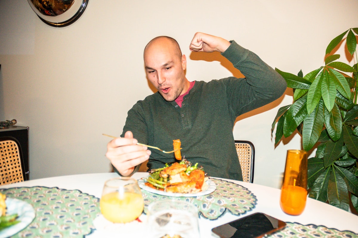 Sports nutrition expert providing guidance